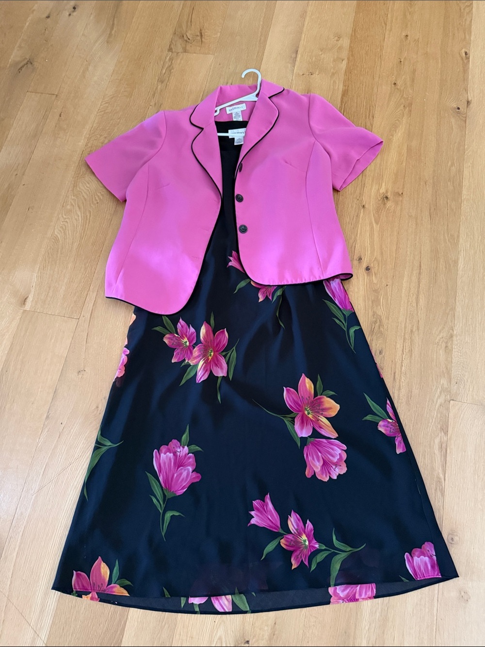 Studio I Pink Short-Sleeve Jacket with Black Floral Dress